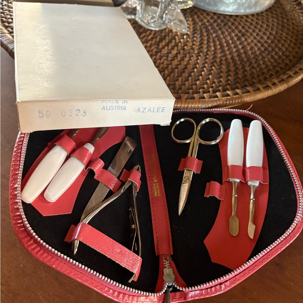 Vintage Nail care kit